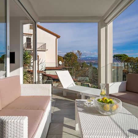 Apartment Mara Opatija With Rooftop Swimming Pool Ічичі Екстер'єр фото