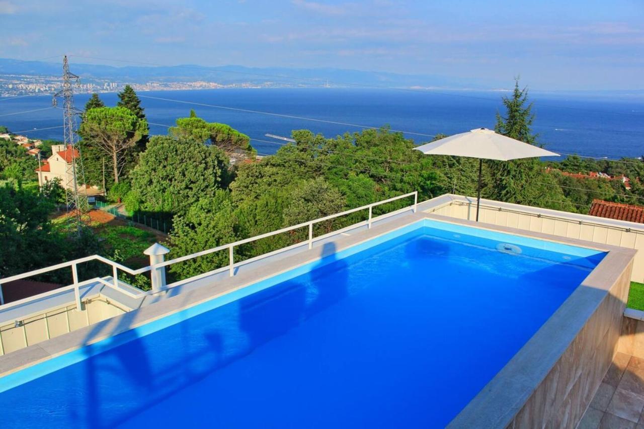 Apartment Mara Opatija With Rooftop Swimming Pool Ічичі Екстер'єр фото