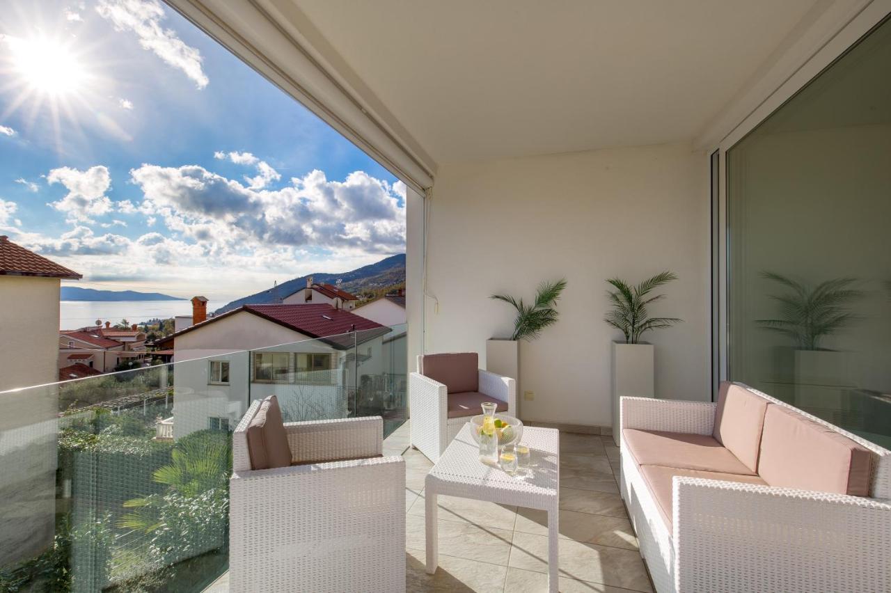 Apartment Mara Opatija With Rooftop Swimming Pool Ічичі Екстер'єр фото